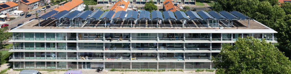 Transparante zonnepanelen BENGsolar voor twee gebouwen in de Gestelse buurt in Den Bosch